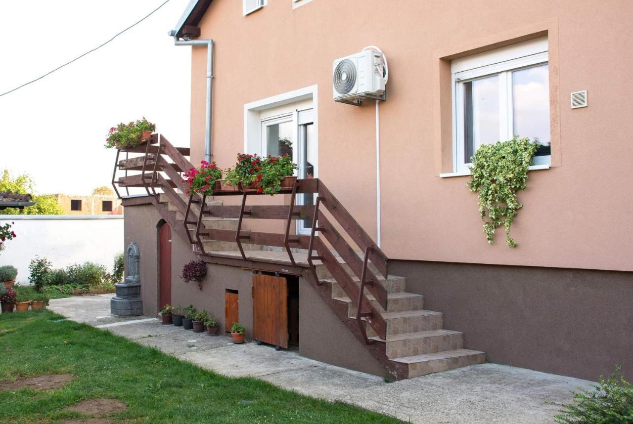 Vesna Apartment Vukovar Exterior photo